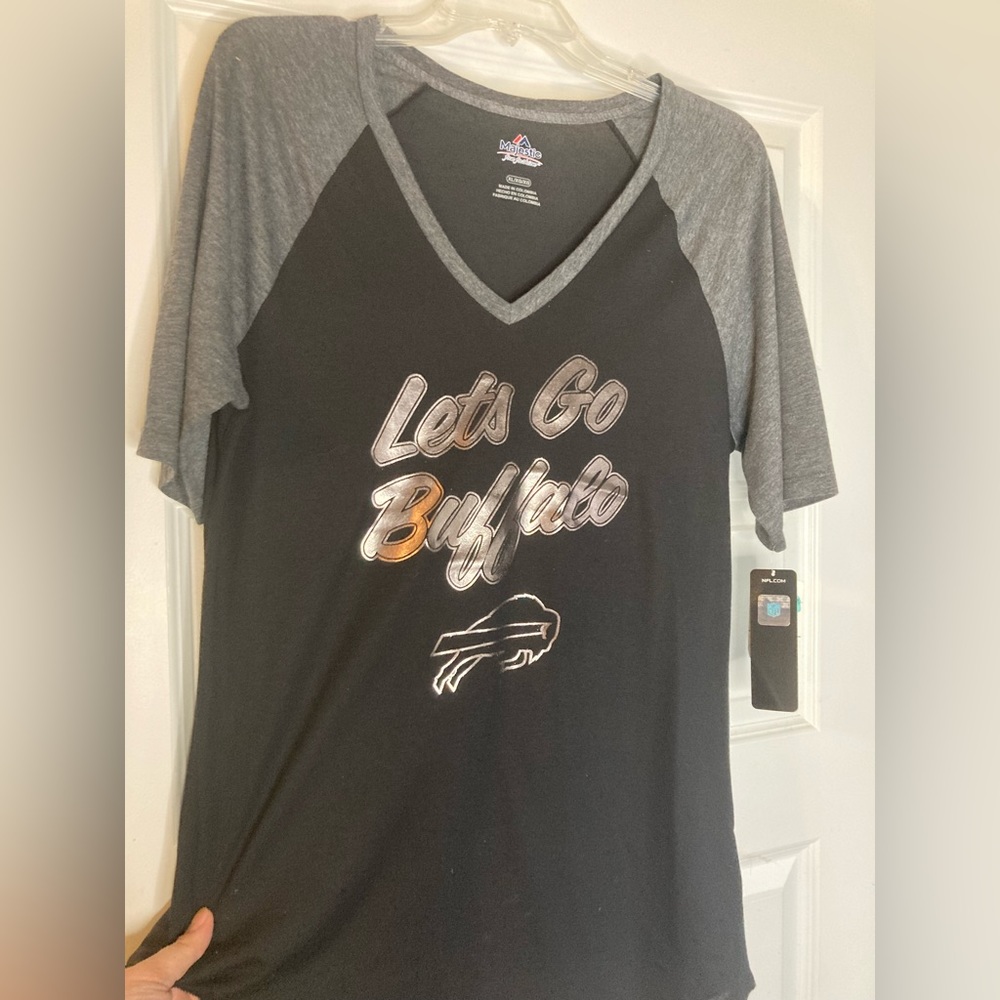 Ladies Buffalo Bills NFL Black & Silver Metallic T Shirt NWT